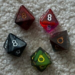 Set of Multicolored Polyhedral Dice